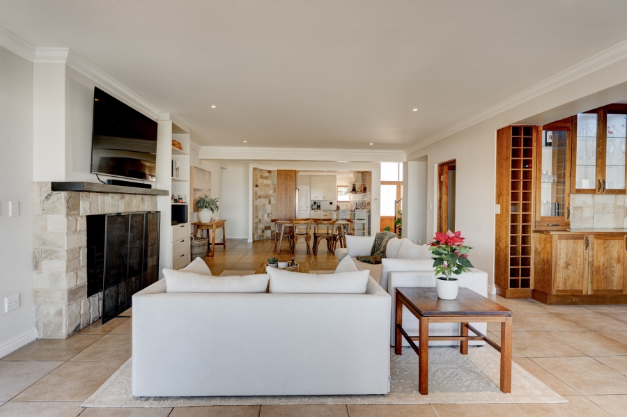 4 Bedroom Property for Sale in Myburgh Park Western Cape